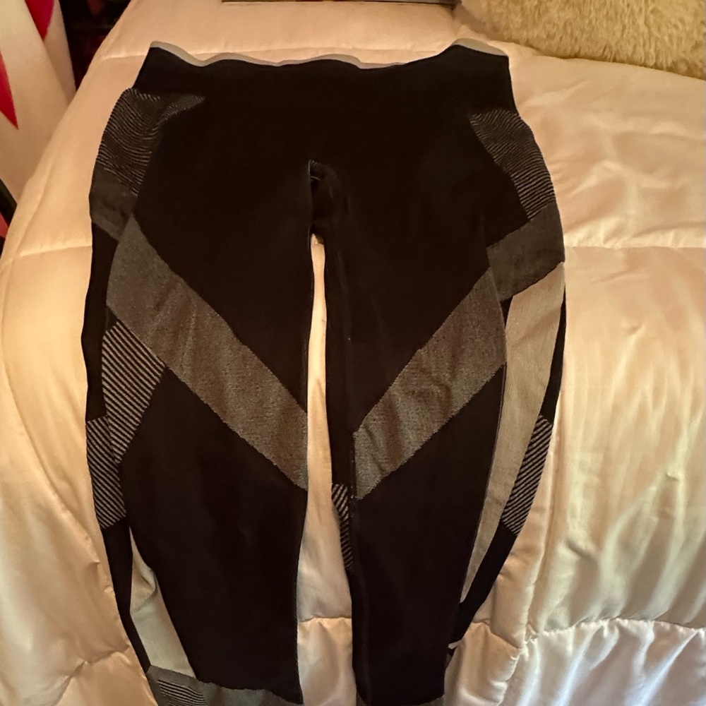 Pink Victoria Secret Cool & Comfy Leggings